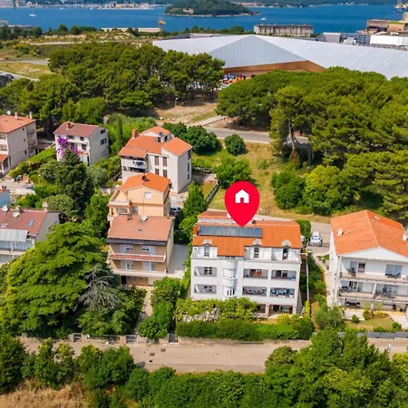 Appartamento Seaside 065 By Guide Pola